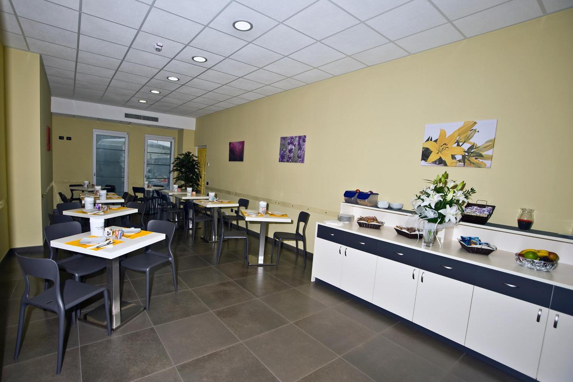 Hotel Motel Giglio Viadana ภายนอก รูปภาพ
