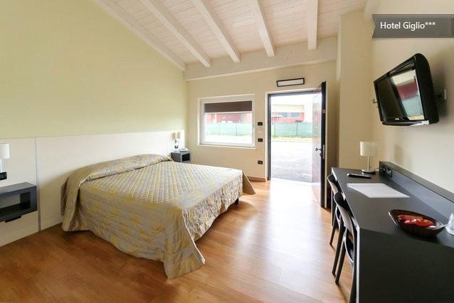 Hotel Motel Giglio Viadana ภายนอก รูปภาพ