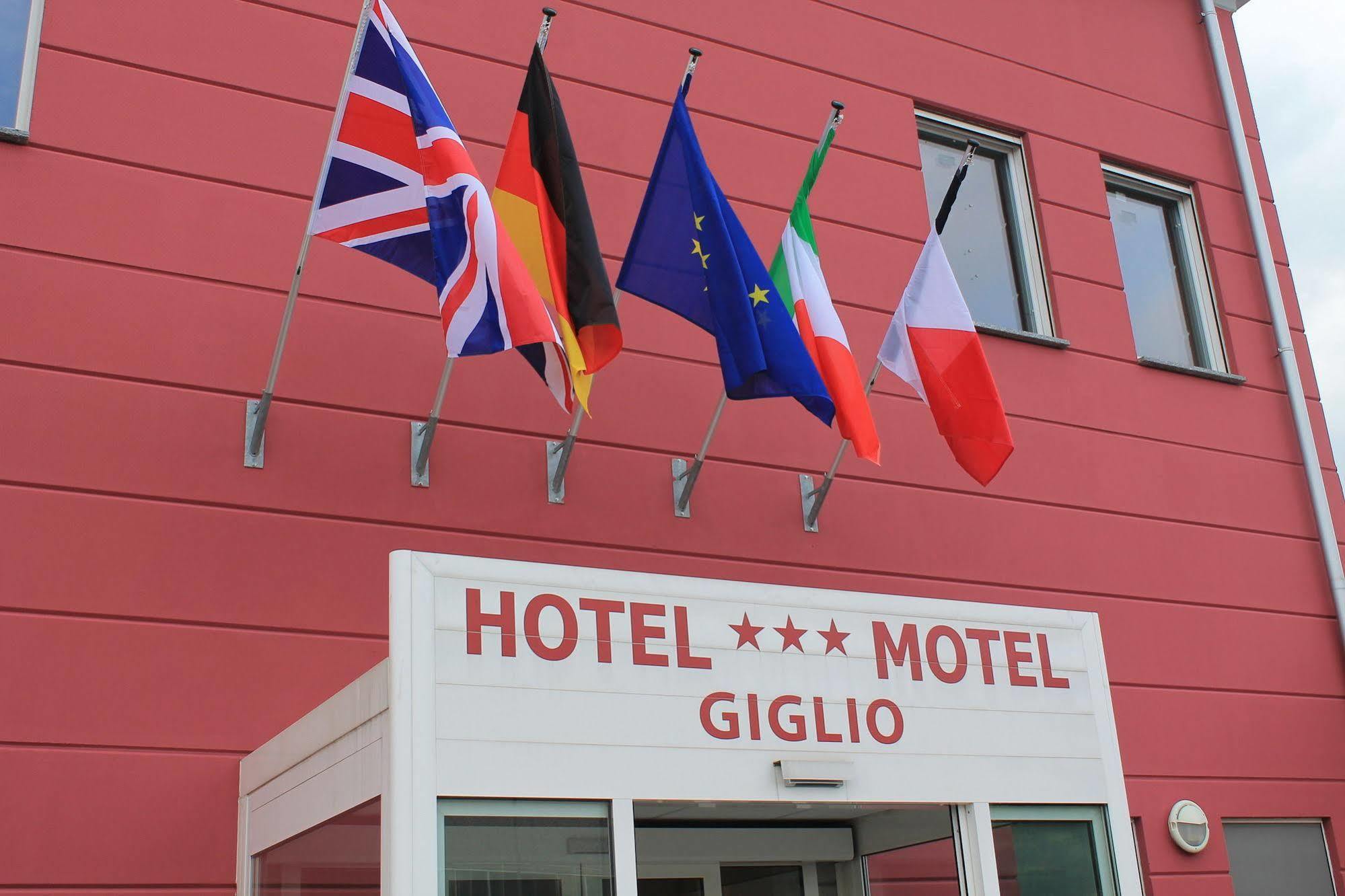 Hotel Motel Giglio Viadana ภายนอก รูปภาพ